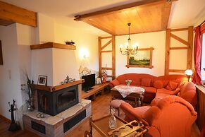 Quaint Apartment in Zeil am Main With Terrace
