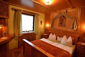 Quaint Apartment in Zeil am Main With Terrace