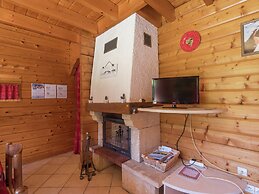 Chalet in Lovely, Rich Forest Setting With a Beautiful View