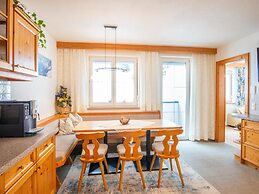 Large Holiday Apartment With Large Balcony in Kappl