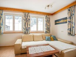 Large Holiday Apartment With Large Balcony in Kappl