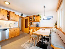 Large Holiday Apartment With Large Balcony in Kappl