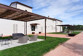 Modern Apartment in Agliana With Shared Garden