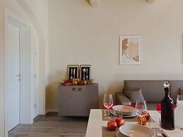 Modern Apartment in Agliana With Shared Garden