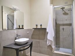 Modern Apartment in Agliana With Shared Garden