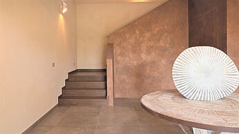 Modern Apartment in Agliana With Shared Garden