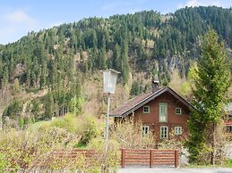Comfortable Apartment in Mayrhofen With Garden