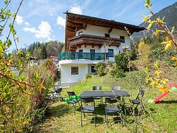 Comfortable Apartment in Mayrhofen With Garden