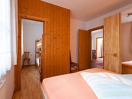 Comfortable Apartment in Mayrhofen With Garden