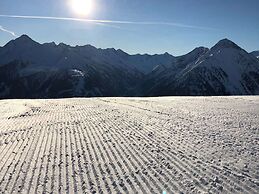 Comfortable Apartment in Mayrhofen With Garden