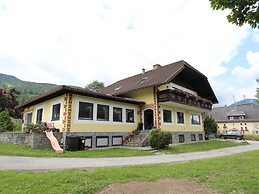 Spacious Apartment in Katschberg