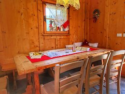 Typical Cottage in Bellamonte Italy With Bubble Bath