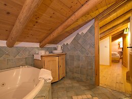 Typical Cottage in Bellamonte Italy With Bubble Bath