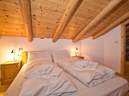 Typical Cottage in Bellamonte Italy With Bubble Bath