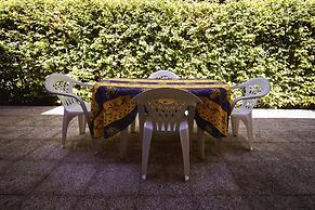 Appealing Apartment in Vezac With Swimming Pool