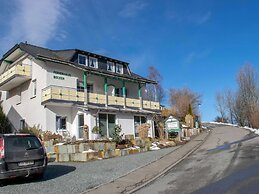 Modern Apartment in Schwalefeld With Garden