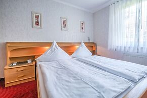 Modern Apartment in Schwalefeld With Garden