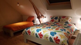 Spacious Holiday Home With Pond in Poperinge