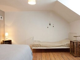 Attractive Holiday Home in Gerin Near Centre