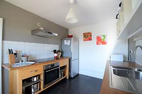 Attractive Holiday Home in Gerin Near Centre