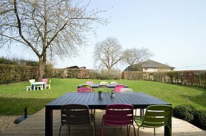 Attractive Holiday Home in Gerin Near Centre