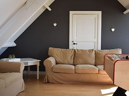 Attractive Holiday Home in Gerin Near Centre