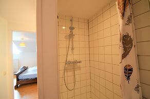 Attractive Holiday Home in Gerin Near Centre