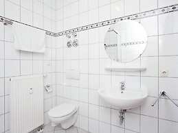 Alluring Villa in Grunhainichen-borstendorf With Garden