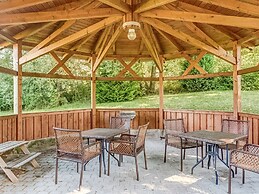 Alluring Villa in Grunhainichen-borstendorf With Garden