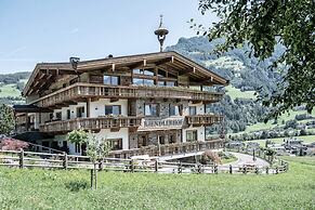 Farmhouse in Schwendau With Ski Storage