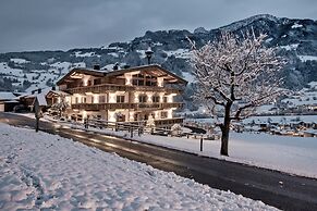Farmhouse in Schwendau With Ski Storage