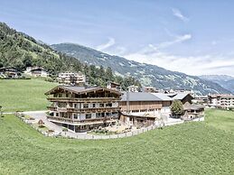 Farmhouse in Schwendau With Ski Storage