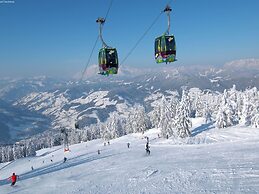 Appealing Apartment in Kleinarl With Ski-storage