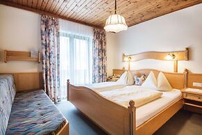 Appealing Apartment in Kleinarl With Ski-storage