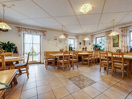 Spacious Apartment With Sauna in Schonsee