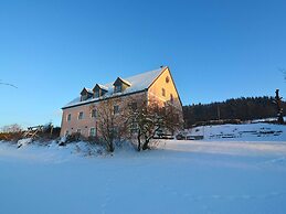 Spacious Apartment With Sauna in Schonsee
