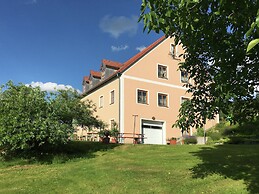 Spacious Apartment With Sauna in Schonsee