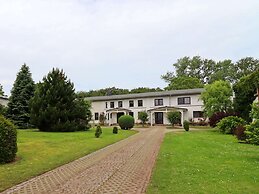 Inviting Apartment in Wendelstorf With Communal Garden