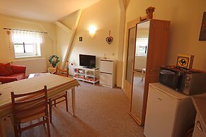 Inviting Apartment in Wendelstorf With Communal Garden