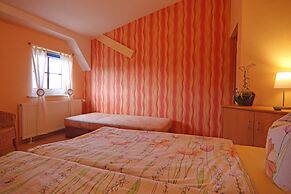 Inviting Apartment in Wendelstorf With Communal Garden