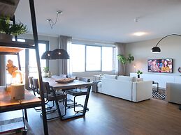 Two Room Apartment Overlooking the Harbor