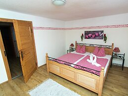 Alluring Holiday Home in Ubersee With Whirlpool
