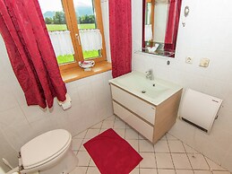 Alluring Holiday Home in Ubersee With Whirlpool