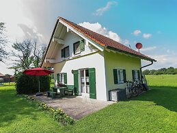 Alluring Holiday Home in Ubersee With Whirlpool