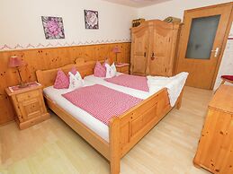 Alluring Holiday Home in Ubersee With Whirlpool
