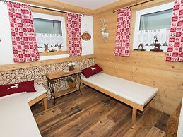 Alluring Holiday Home in Ubersee With Whirlpool