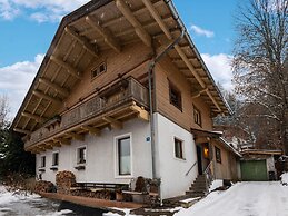 Modern Apartment in Kitzbuhel Near Ski Area