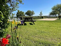 Charming Holiday Home in Montrichard With Pool