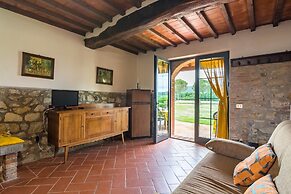 Aesthetic Farmhouse in Bucine With Barbecue