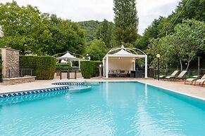 Stunning Holiday Home in Foligno With Sauna